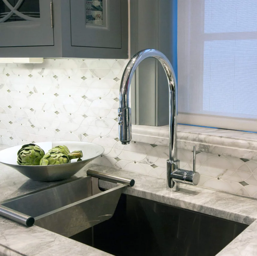 Classic U-Shape Kitchen With Gray Solid Wood Shaker Door Cabinet Large Island Custom Kitchen Cupboard