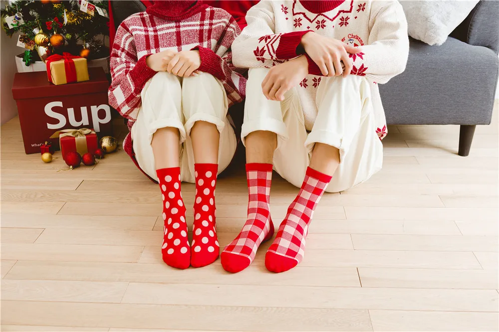 KTS- 105-5  Wholesale Red Mens Womens Socks Plaid Dot Stripe Cotton Happy Socks For Men Women