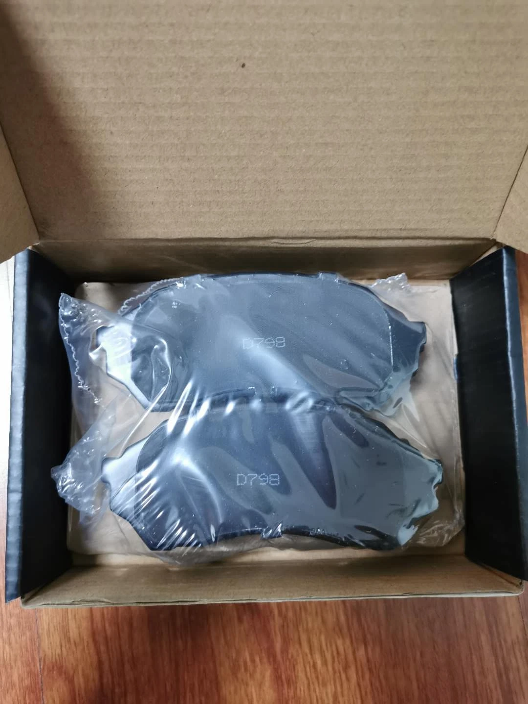 Auto Car Parts Automatic High Quality Ceramic Semi-Metallic Front Disc Brake Pads for Honda