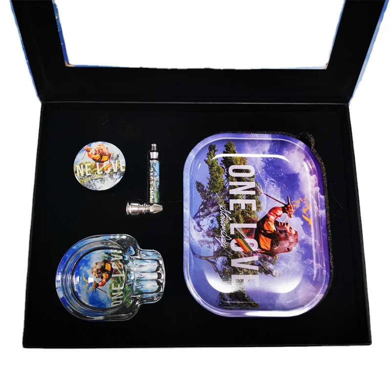 New Arrival Smoking Kits 4 in 1 Rolling Tray Car Ashtray Smoke Pipe Herb Grinder Smoking Accessories Set