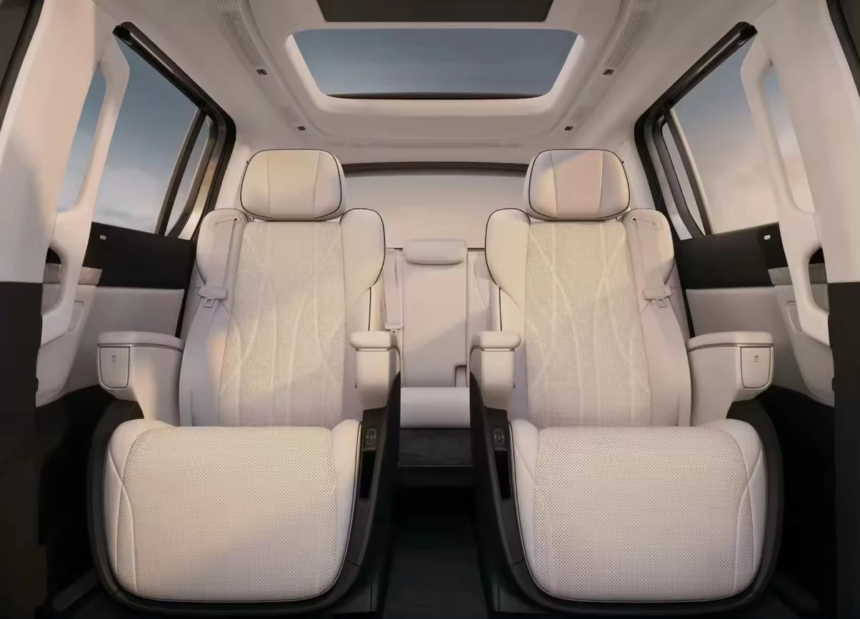 Новый электрический автомобиль Xpeng X9
