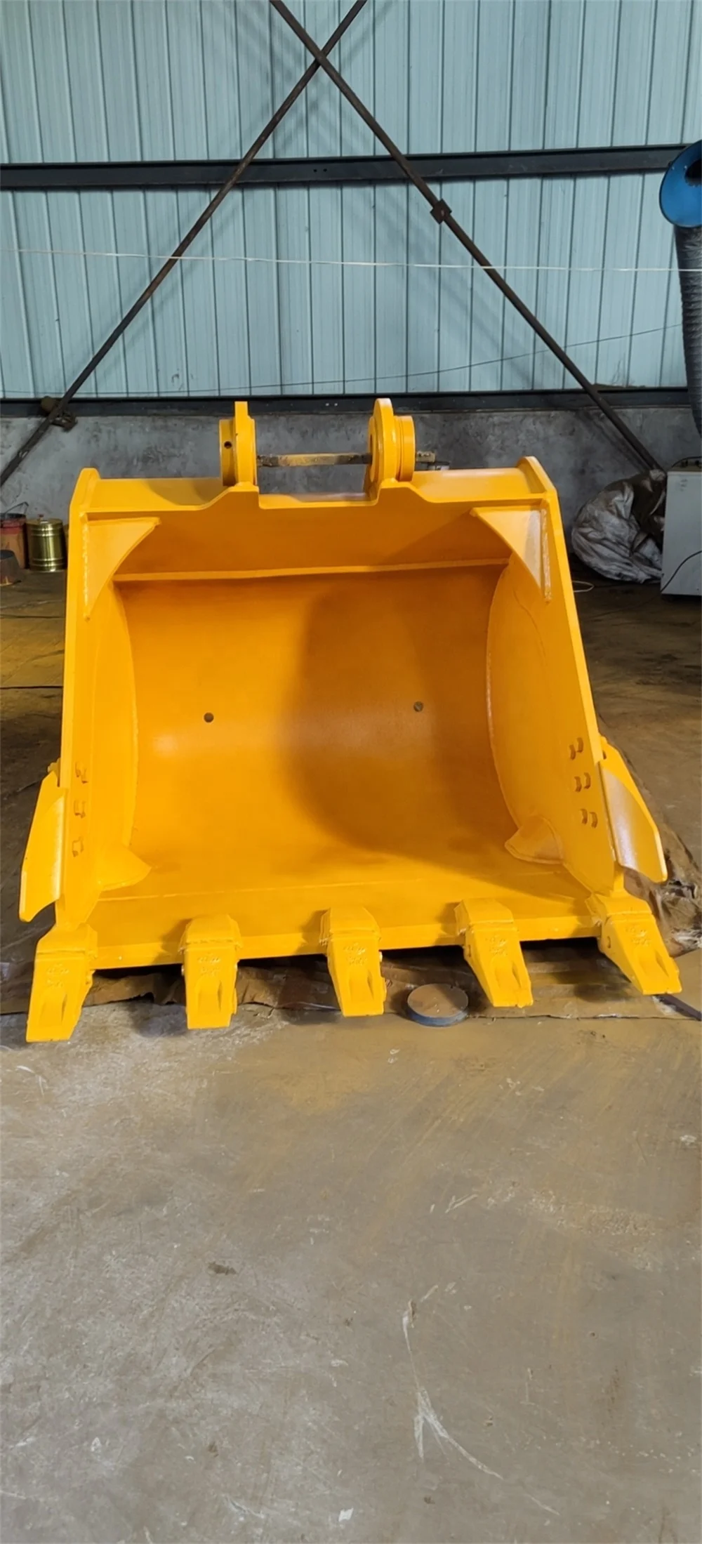  Стандартное ведро 1 0 куб. М для экскаватора CAT320
