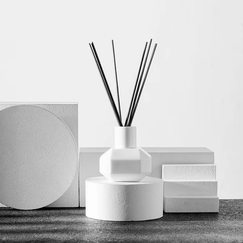 100 ML Ceramic Reed Diffuser Instock Glossy White Empty Bottle Aroma Home Use Reed Diffuser Bottle with Stopper