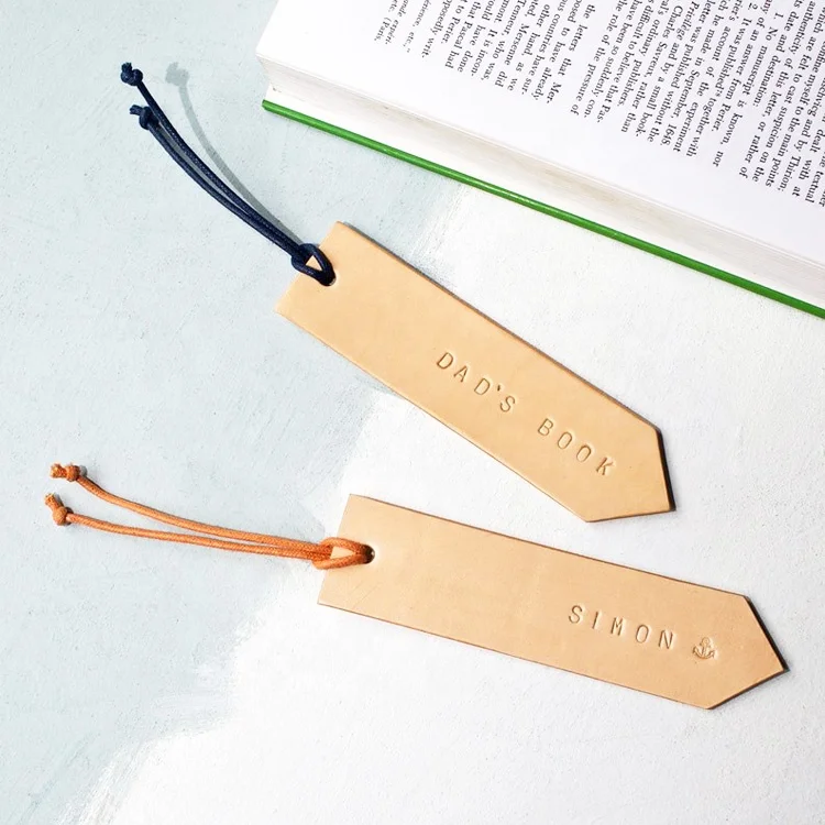 
Рекламная Закладка из натуральной кожи с кисточкой 