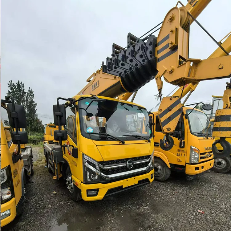 Chinese Truck 4*2 & 6*4  8 Ton-25 Ton Cranes Hydraulic Crane Truck