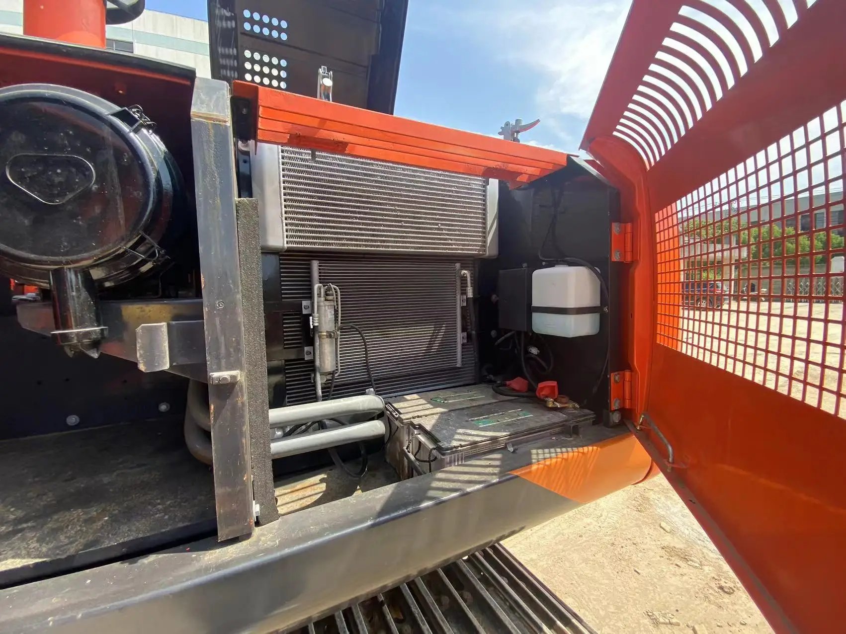 Экскаватор zx200-3 hitachi 20 тонн высокое качество на складе в Шанхае