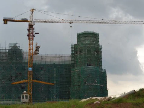 Мощный sinomada 120 тонн Молот башенный кран