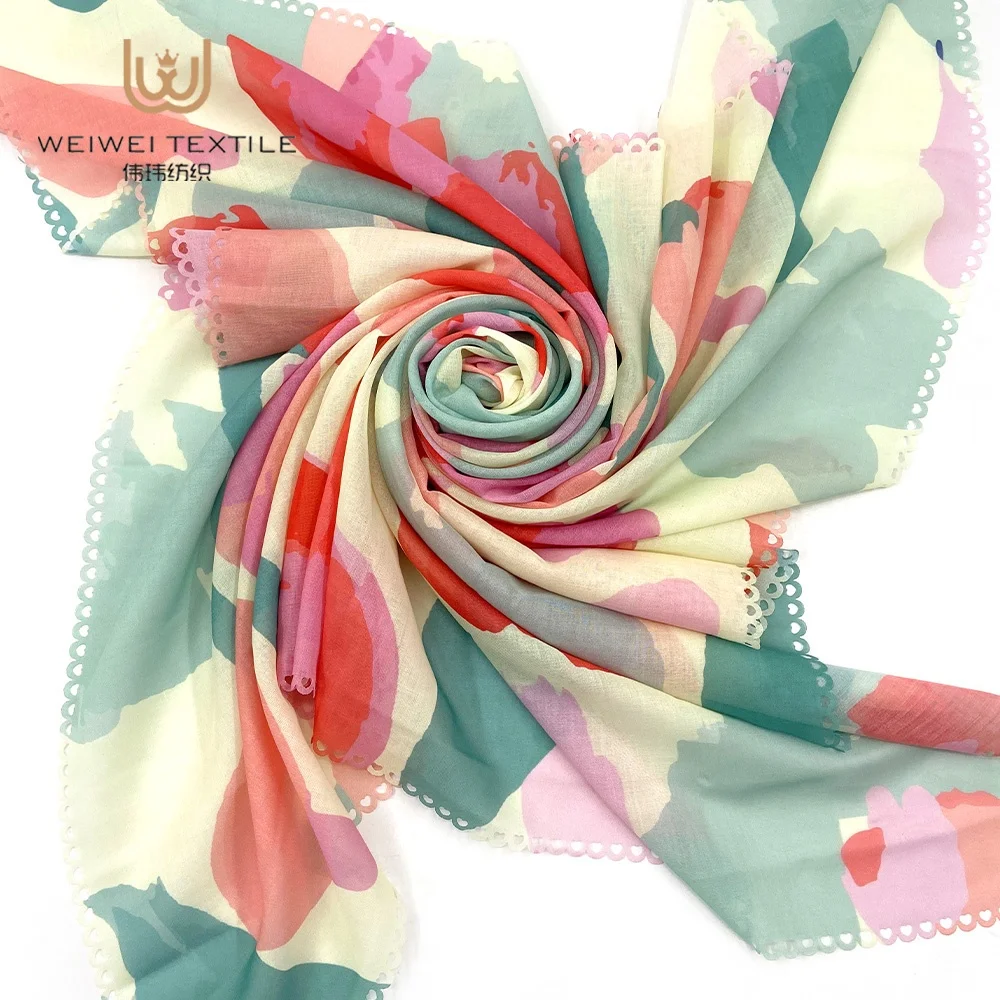 Weiwei Wholesale New Design  Malaysian Print Muslim Cotton Voile Other Waterproofing Materials Hijab