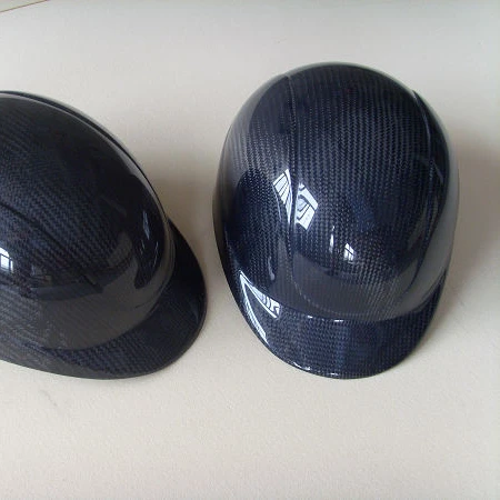 Безопасный велосипедный шлем из углеродного волокна