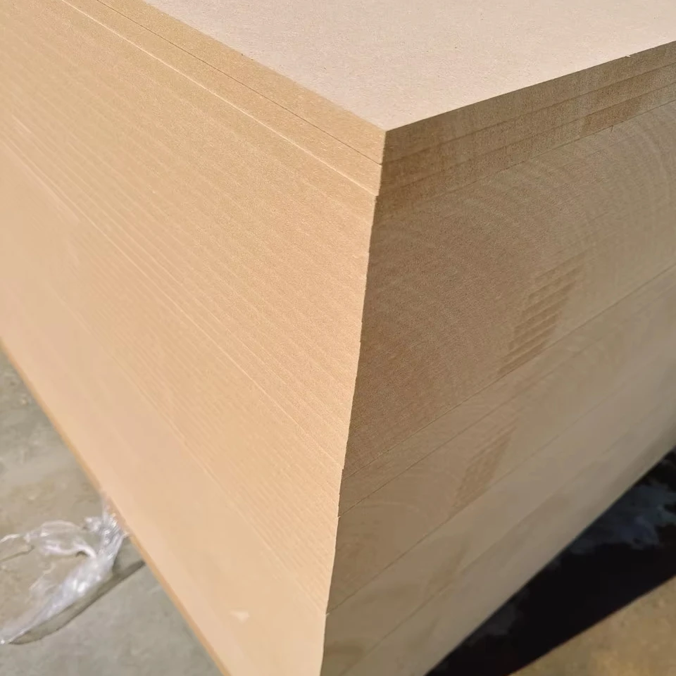low price board 2440*1220 fiberboards for hotel home and office decoration with moisture-proof uv melamine face mdf