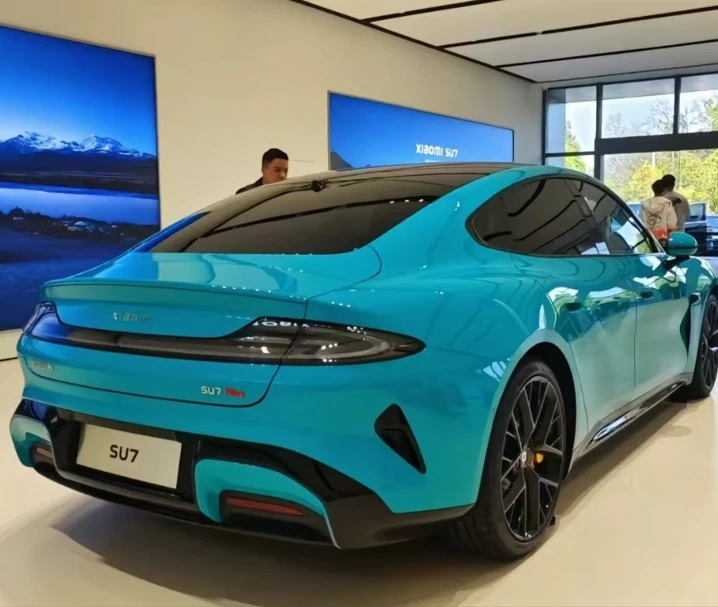 SU7 Electric Vehicle High Speed 265km AWD 5-Seat New Car Ev Car New Energy Vehicles In Stock