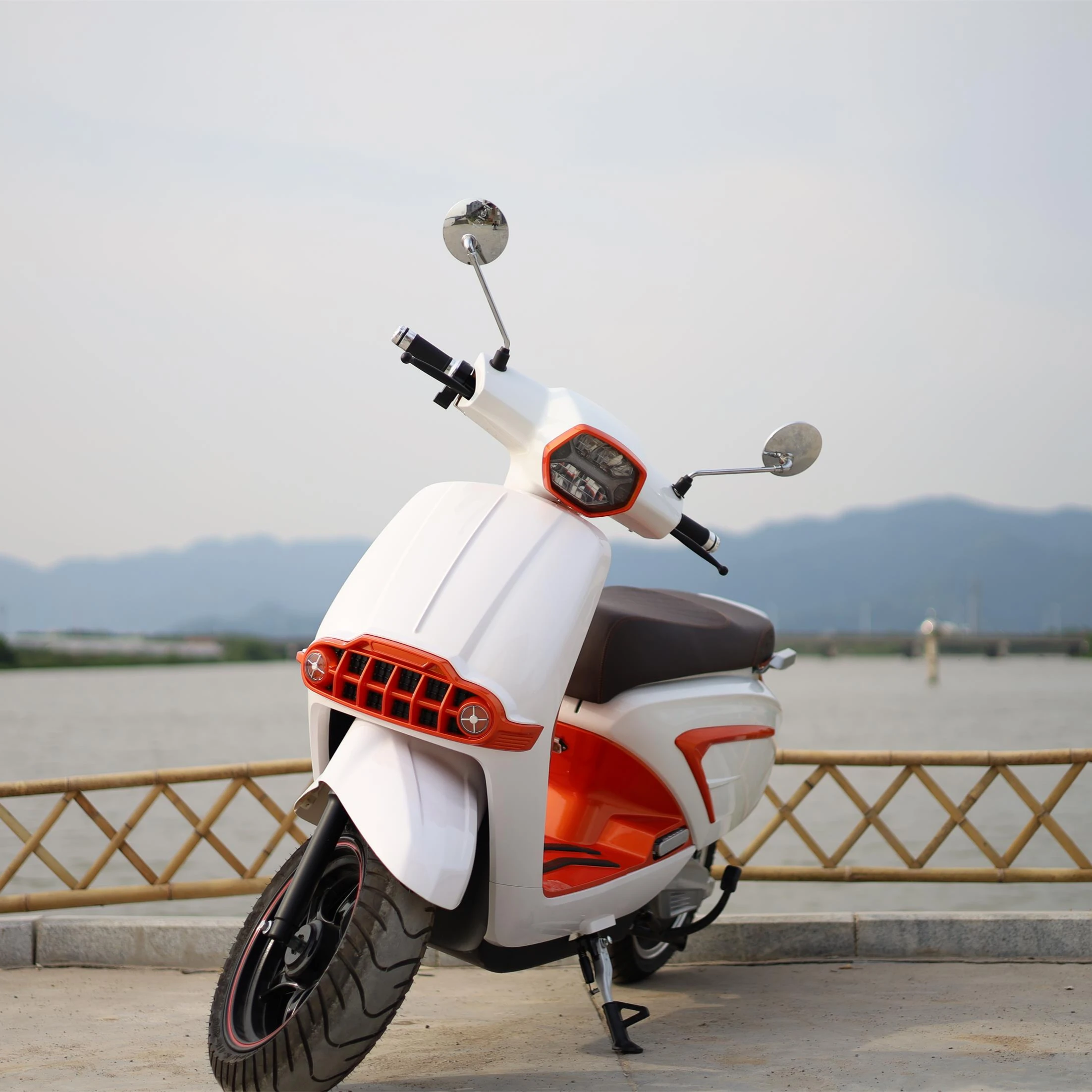 2022 Best  sell indian motorcycle gas 50cc motorcycle and mopeds cheap gas vespa motorcycle scooter for girls