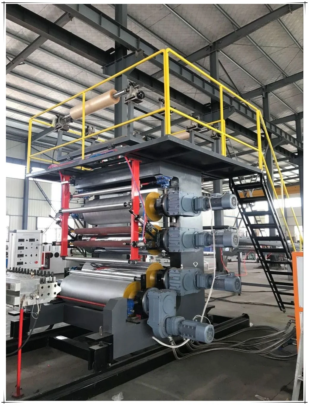 Plastic SPC WPC PVC Flooring Board Tile  Extruder Making Machine Production Line