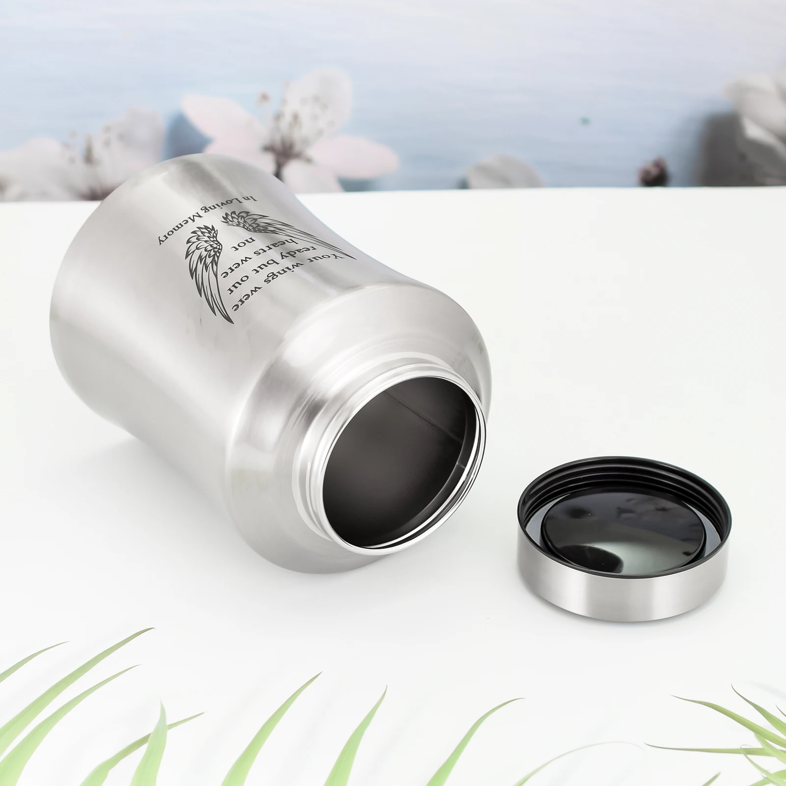 5.51*8.27 inch Quality Assured Engraved Cremation Urn Funeral Supplies High-Grade Adult Cremation Urns