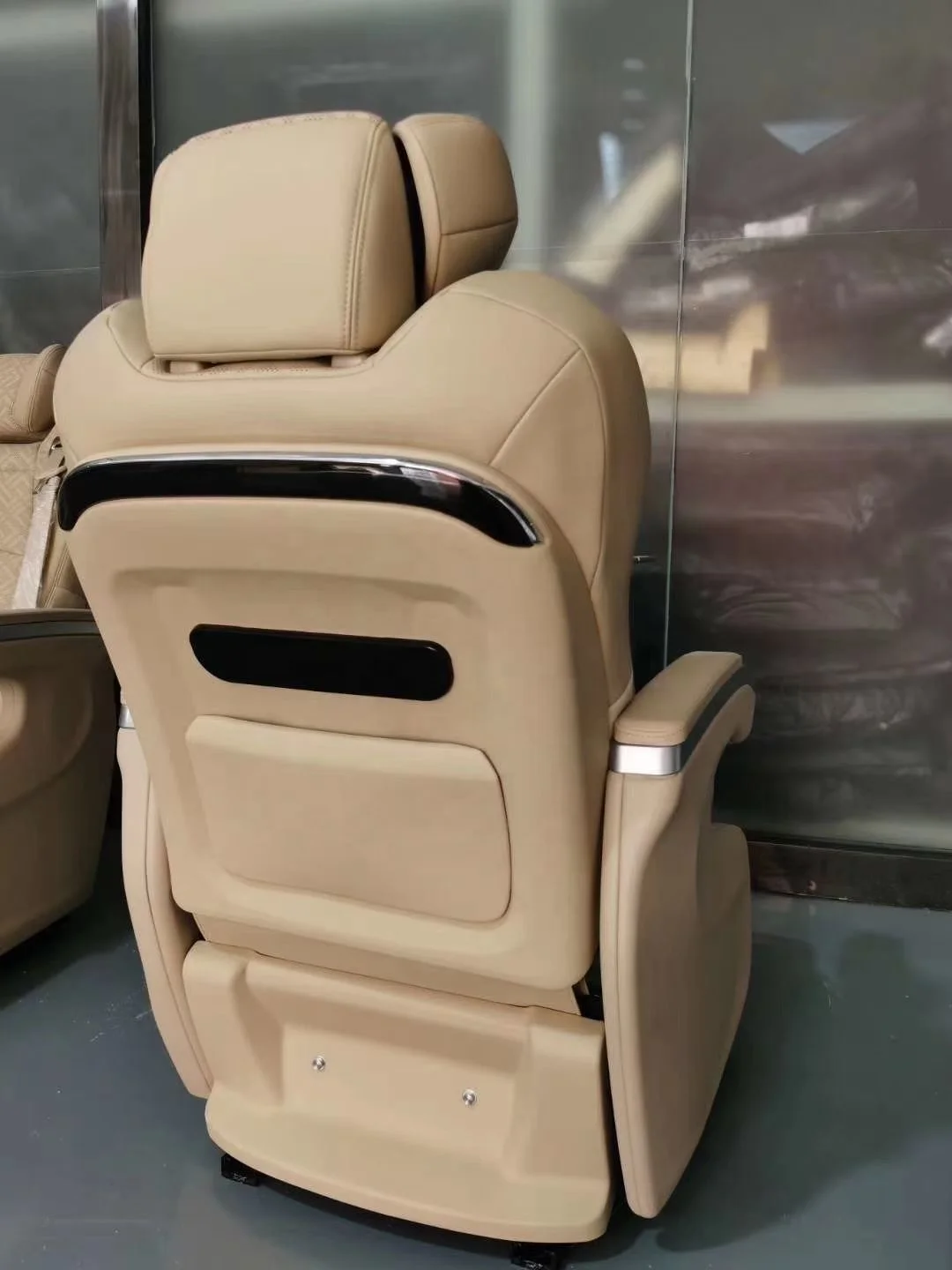 Electric Luxury Vip Massage Rotating Multifunction Luxury Van Seat For Sprinter Alphard Vito Hiace V Class