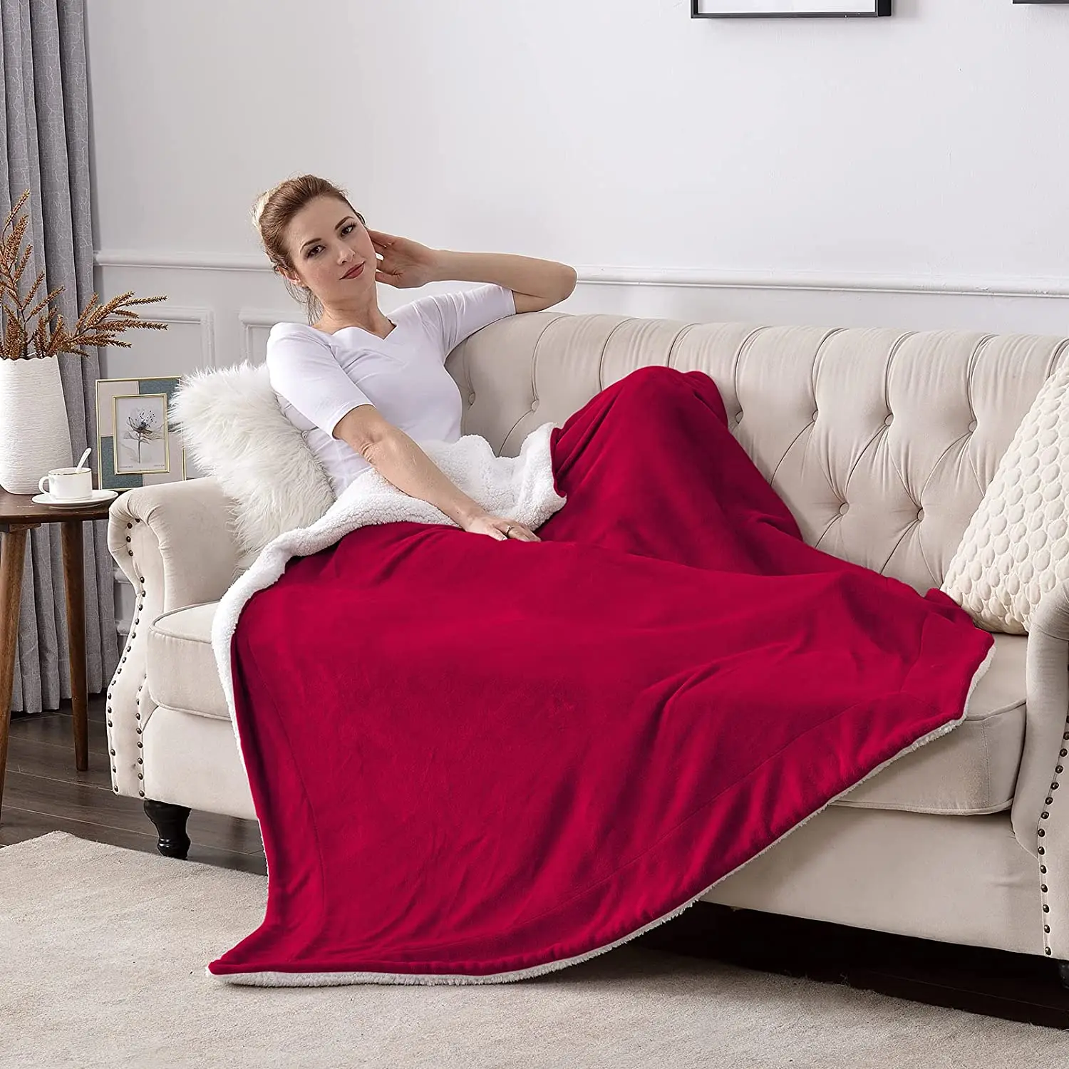 Double-sided Super Soft Luxury Blanket Warm Sherpa Cover Blanket Modern Solid Winter Cheap Lamb Wool Woven 100% Polyester 2kg