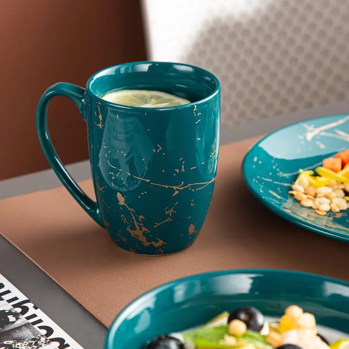 Wholesale european unique decal luxury wedding restaurant dinner plate set custom ceramic dinnerware set