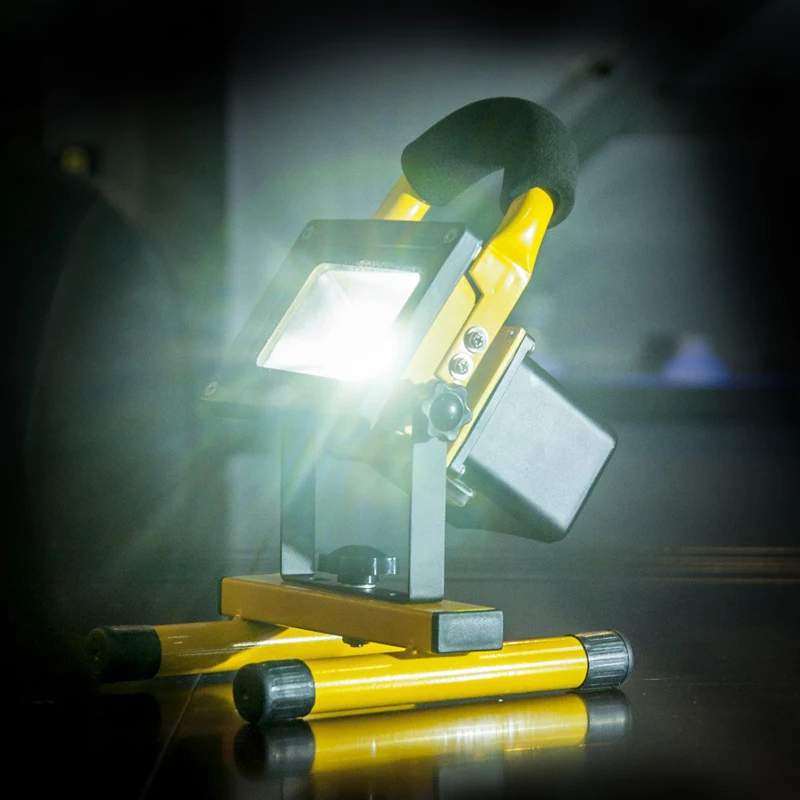 Portable IP65 high brightness 10W 20W 30W 50W 100W 150W 200W  tripod stand rechargeable LED emergency light