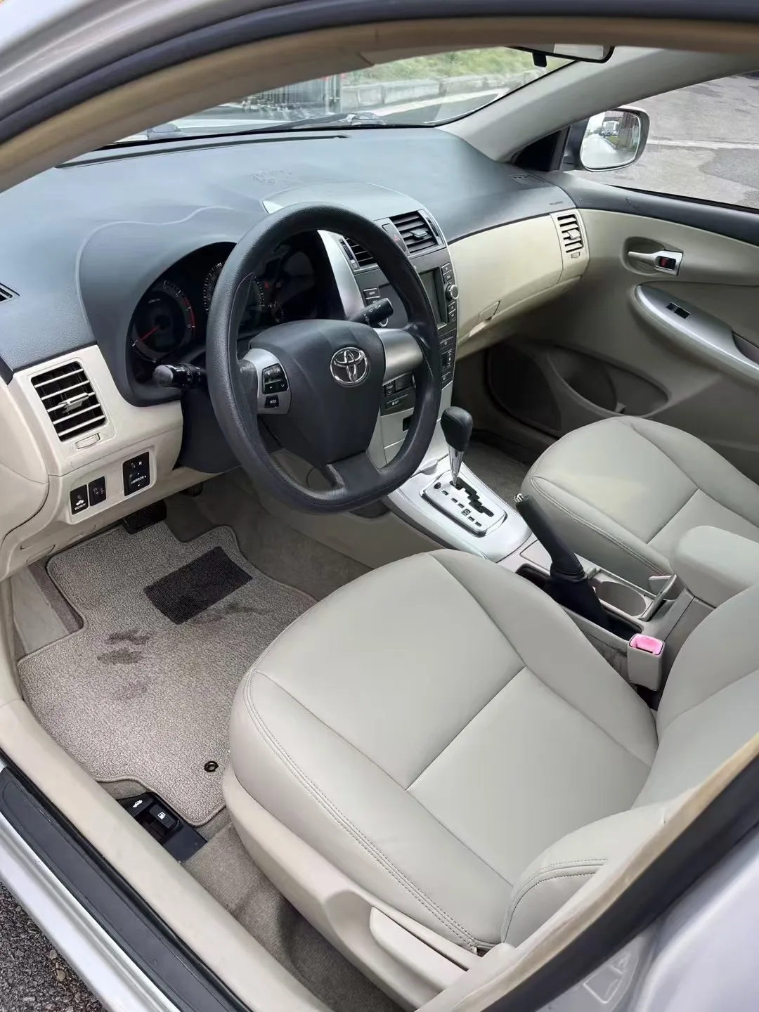 Used Cars Gasoline toyota corolla 2014 1.8L CVT Car