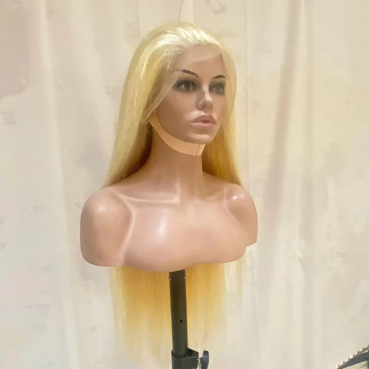 RUYIHAIR Wholesale Virgin Brazilian HD Full Lace Frontal 613 Hd Human Hair Lace 100% Human Hair Wig For Women