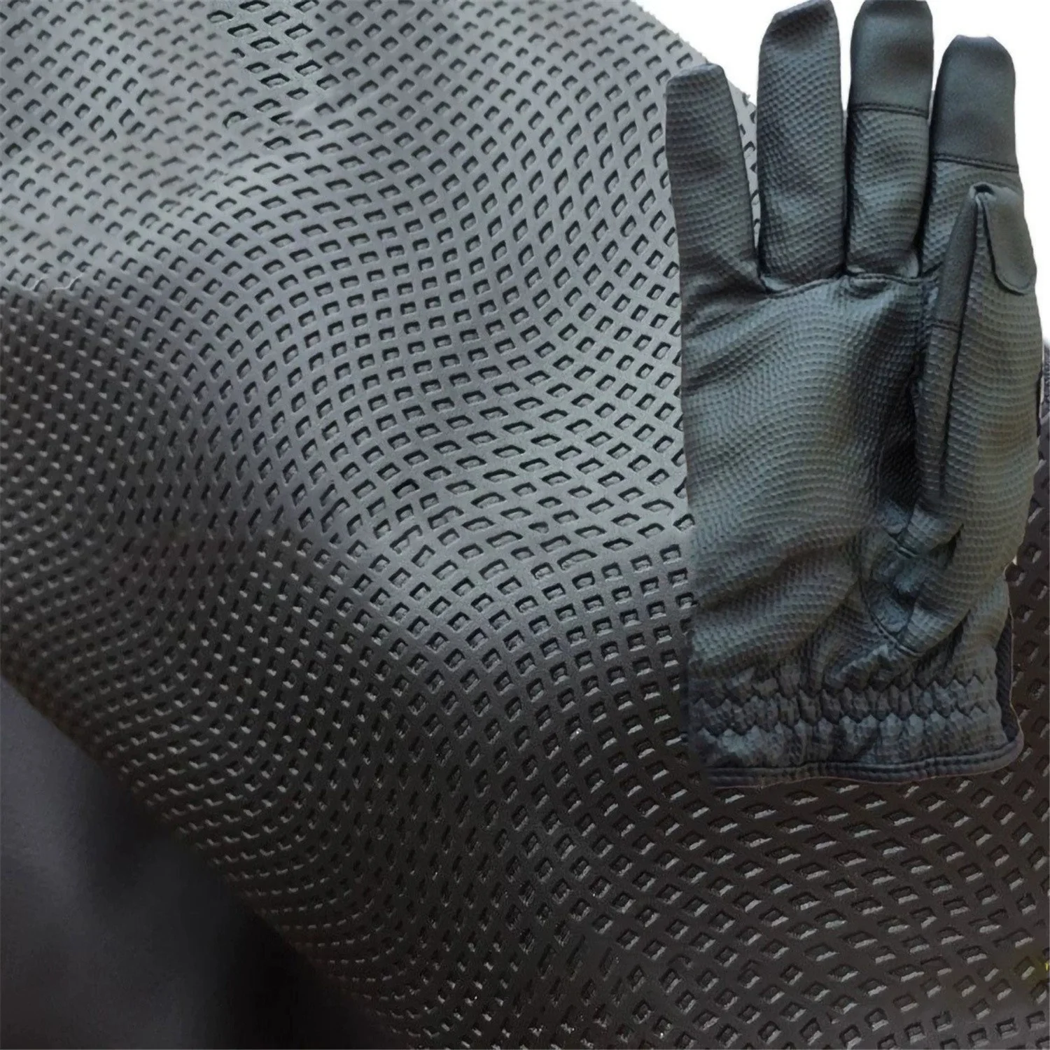 Electrical conductive leather synthetic leather durable use for conductive screen-touch g loves and mouse pad