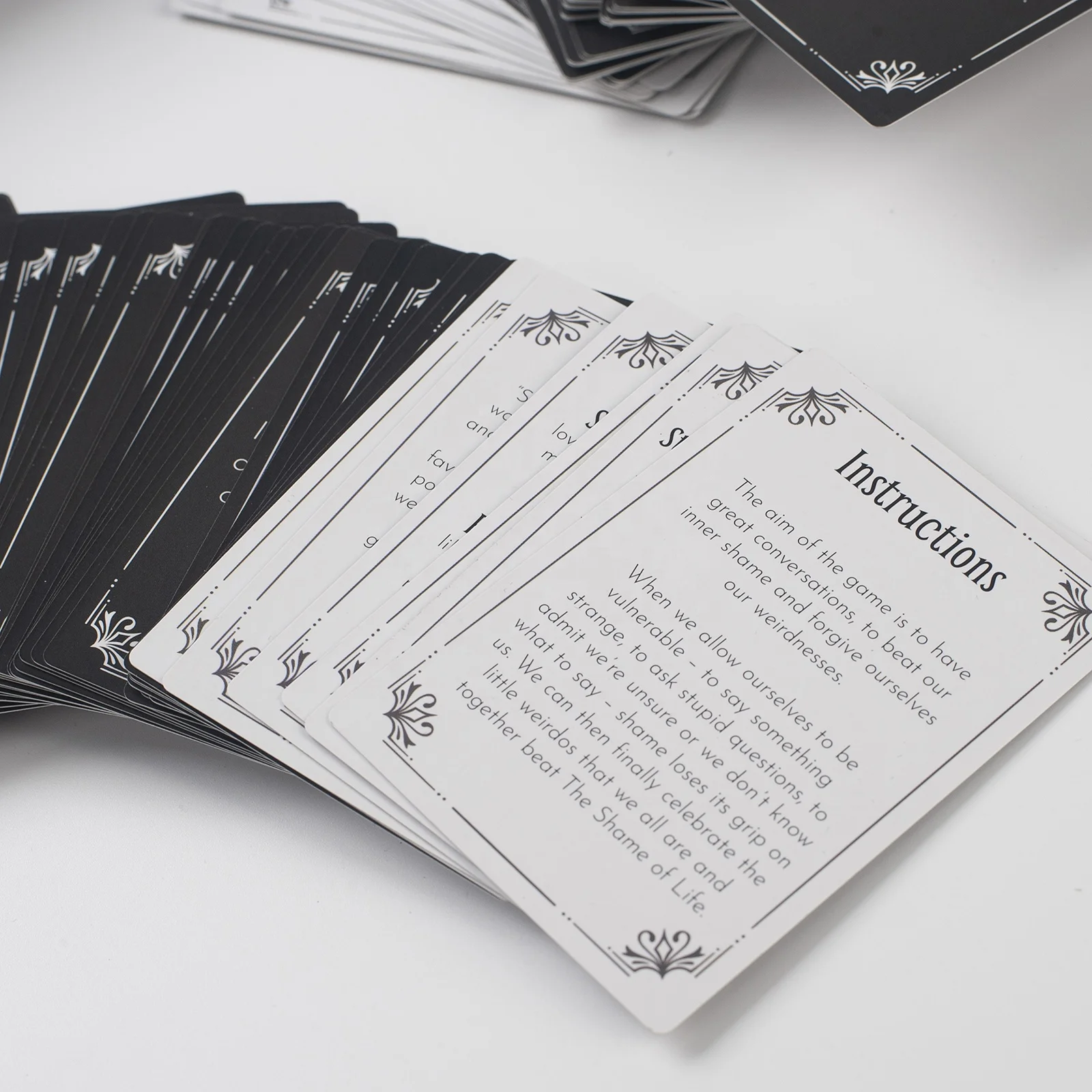 OEM Custom Design Art Paper CMYK Printing Adult Card Games With Lid-bottom Rigid Box