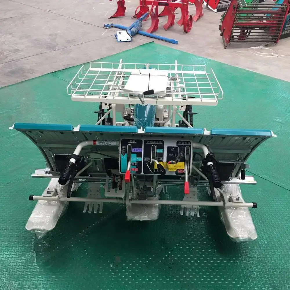 Rice seedling transplanting machine