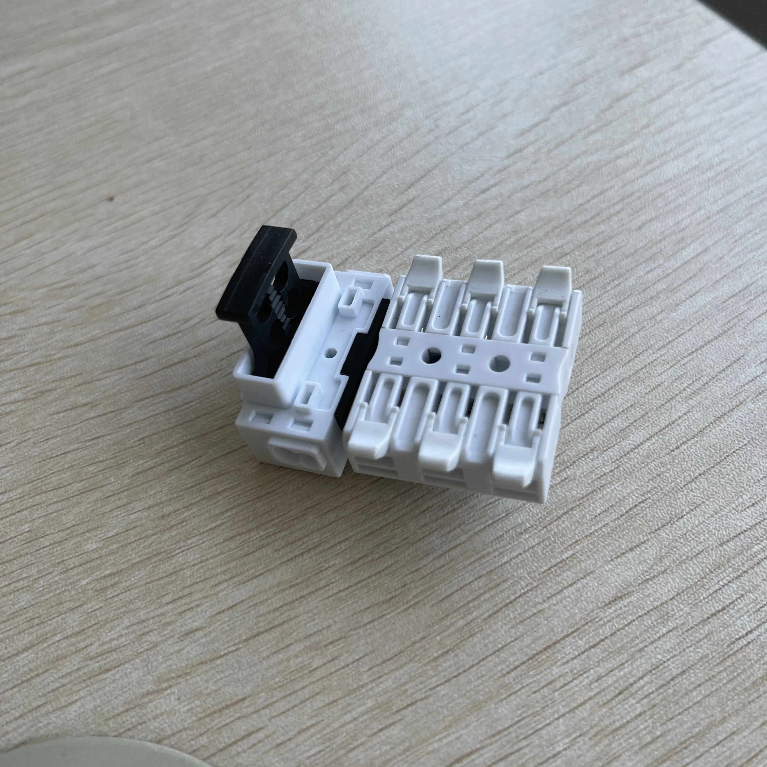 1 Pin плавленого клеммные колодки с 3 pin компактный рычаг разъем с 3A предохранитель