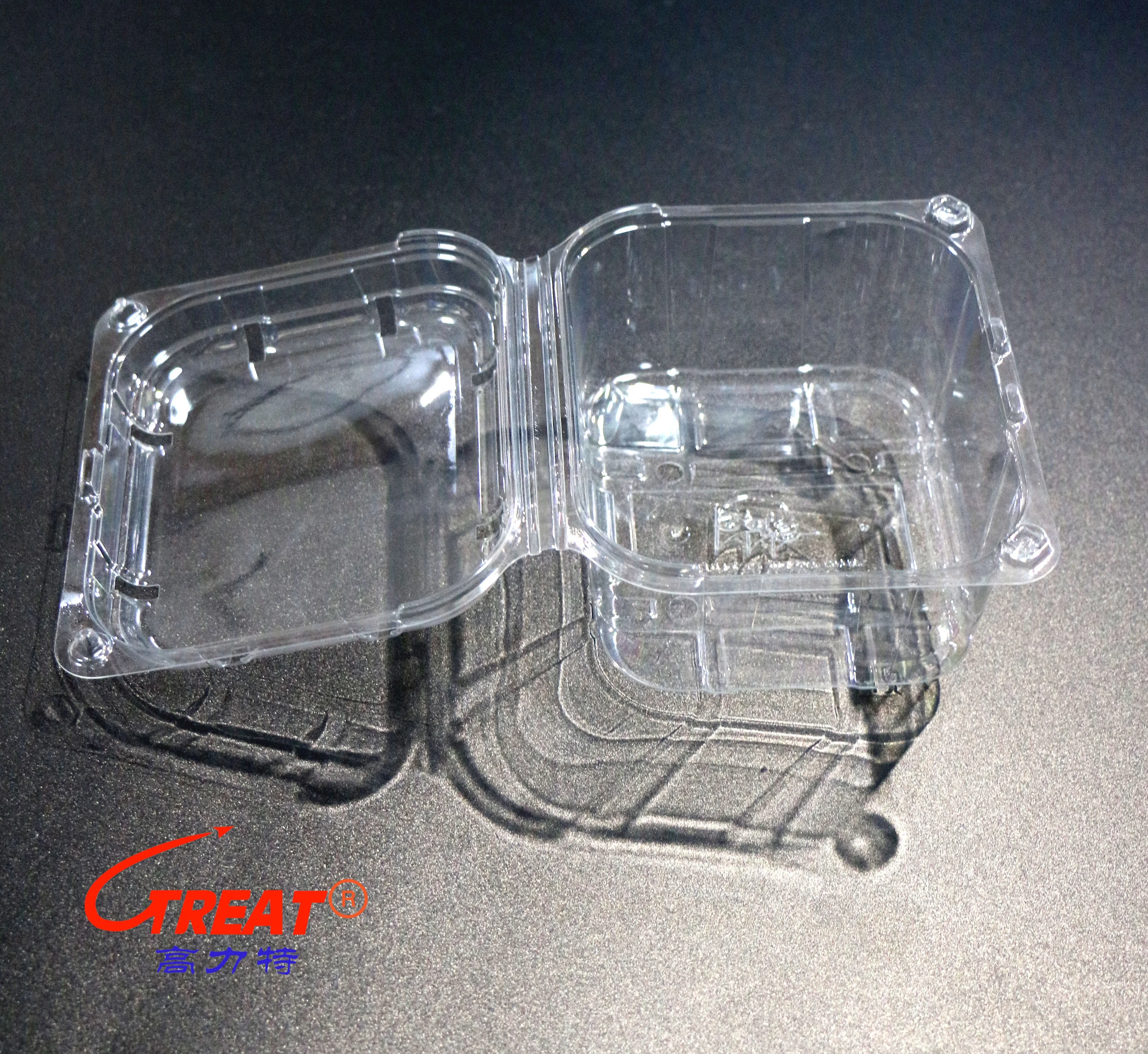 Custom clear transparent food container PET disposable plastic clamshell vegetable fruit packaging box for grape lychee cherry
