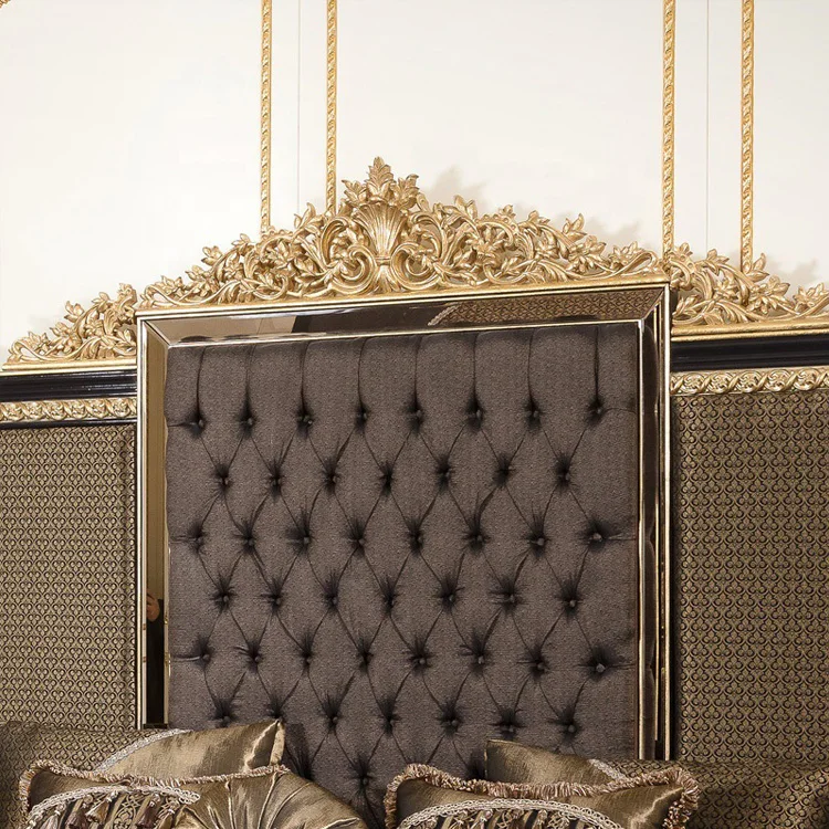 Chuangdian Foshan Factory Customized Luxury Italian Style Classic Bedroom Furniture Set Solid Wood Double King Size Bed