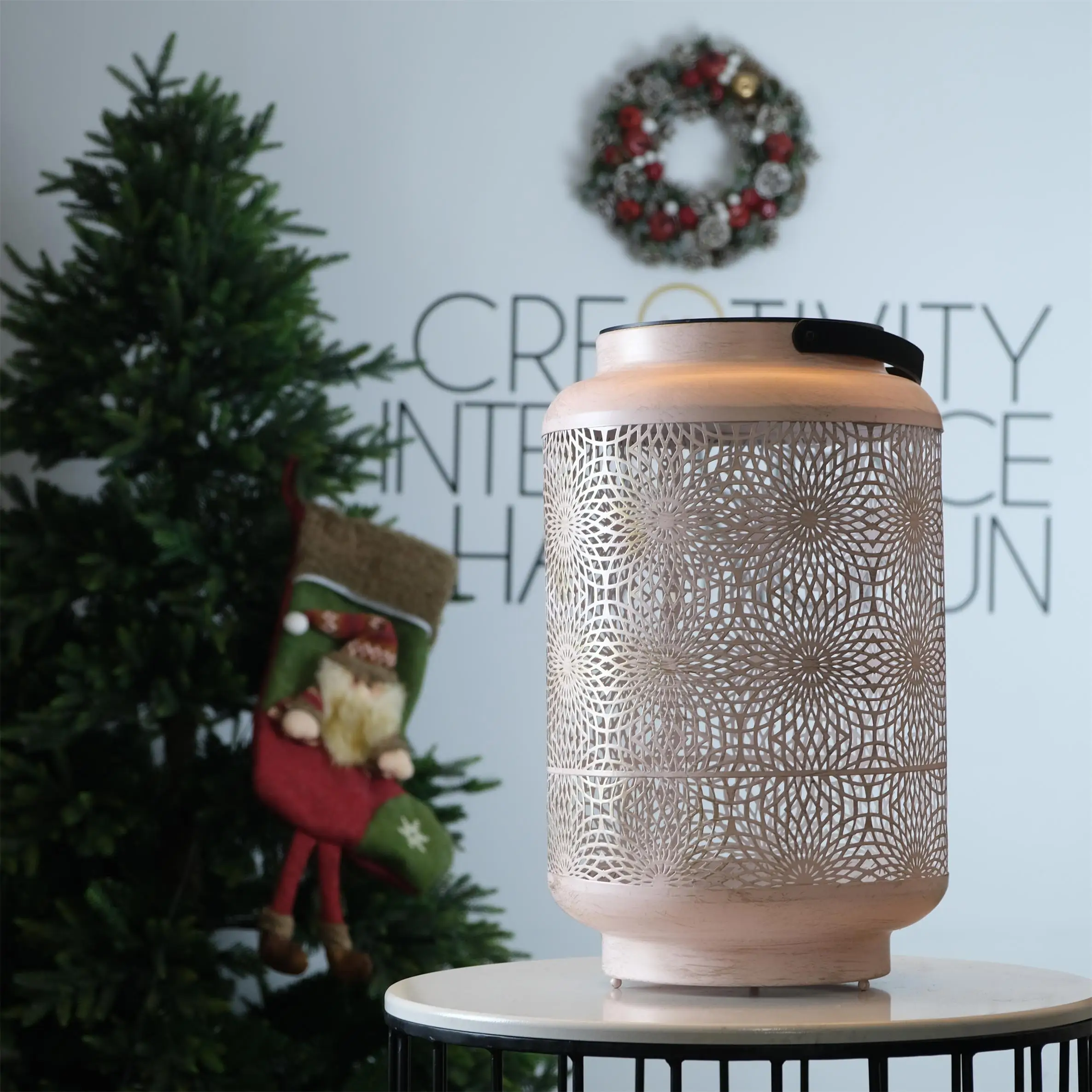 Hot-selling metal hollow solar camping lantern hanging light Night decoration outdoor solar powered led lanterns