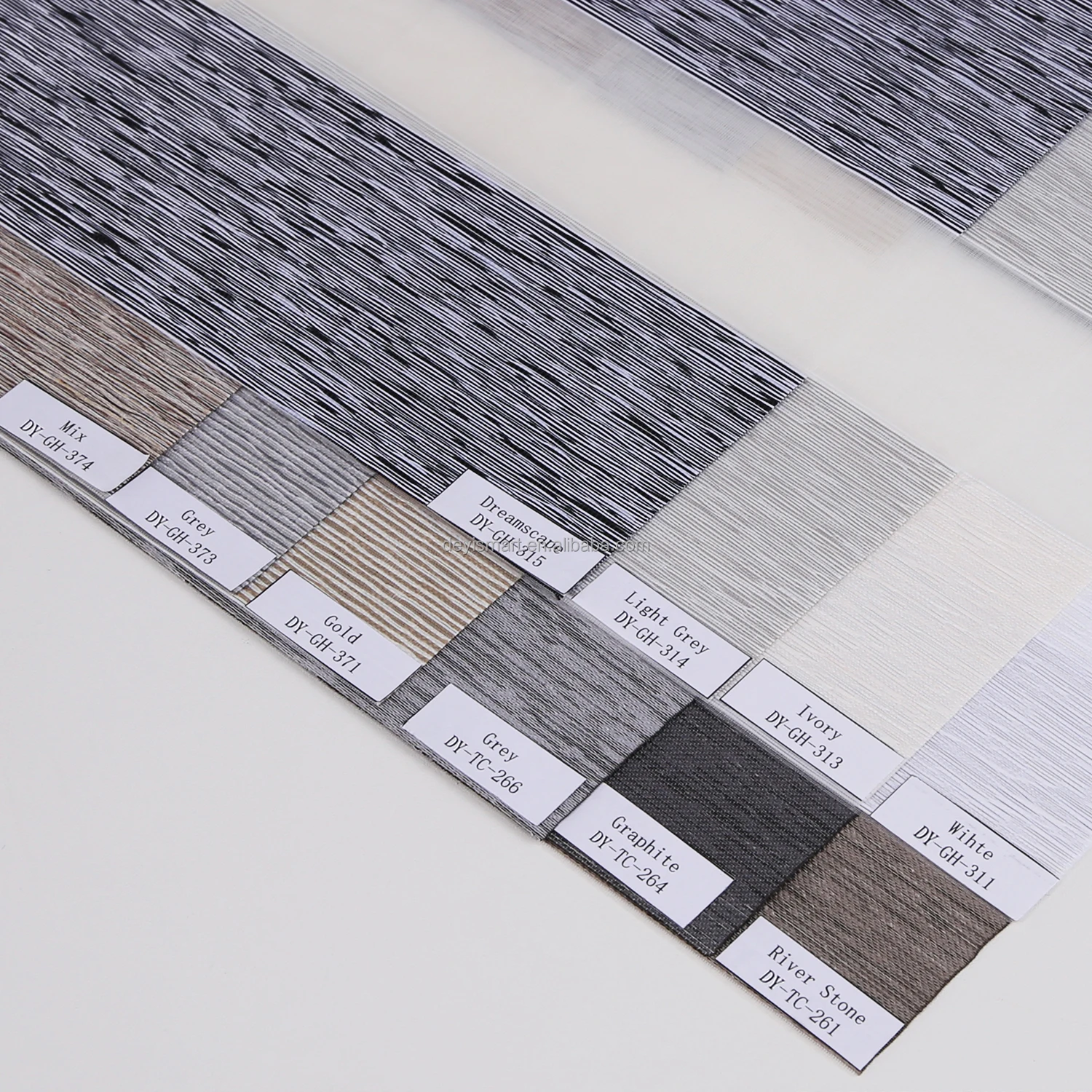 Alexa Tuya Wifi Google Smart Zebra Blinds Motorized Roller Blinds with Remote Control for Windows