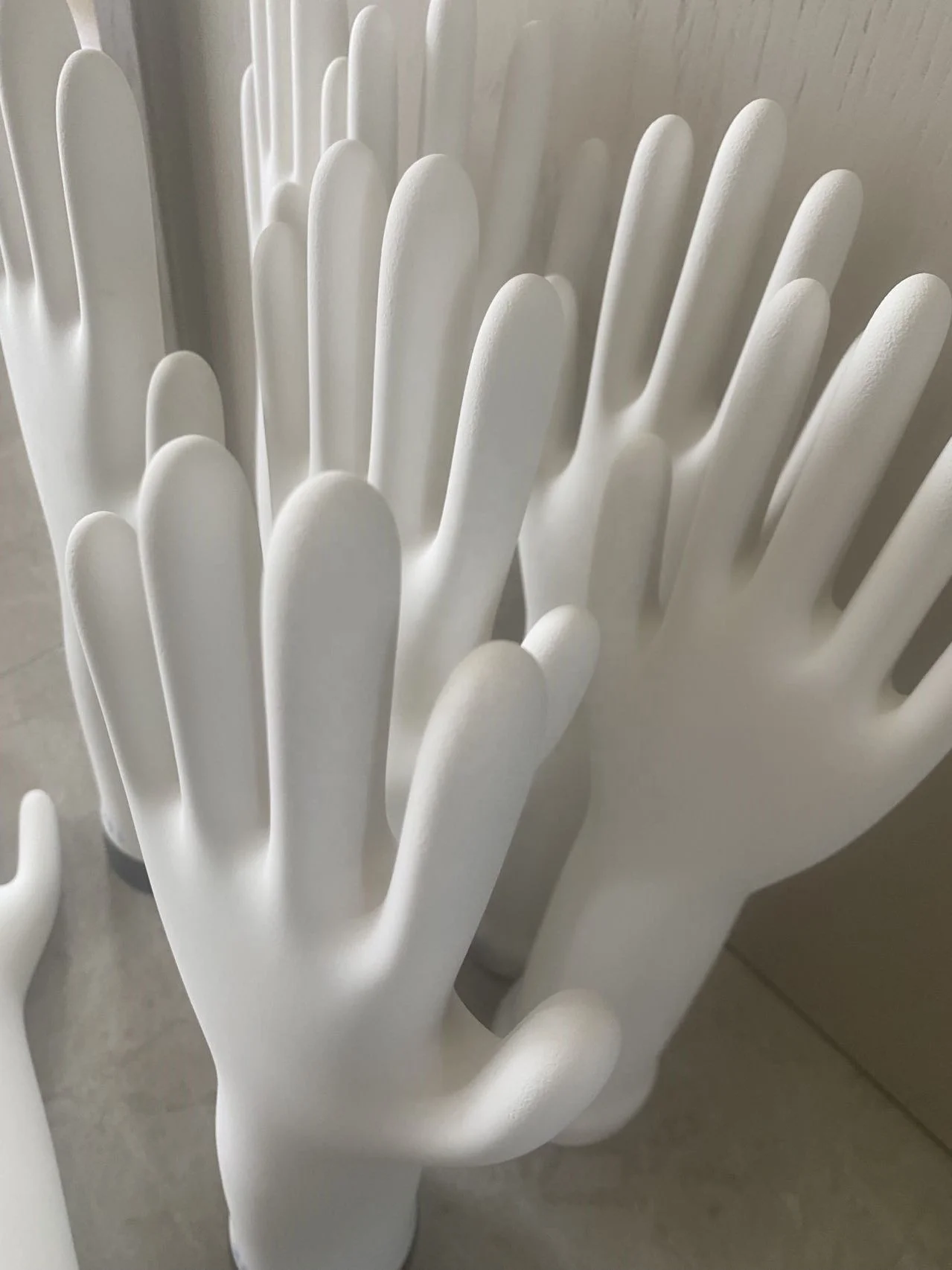 Custom Silicone Porcelain Ceramic Rubber Imf Mold Forboxing Gloves Mold Former For Gloves