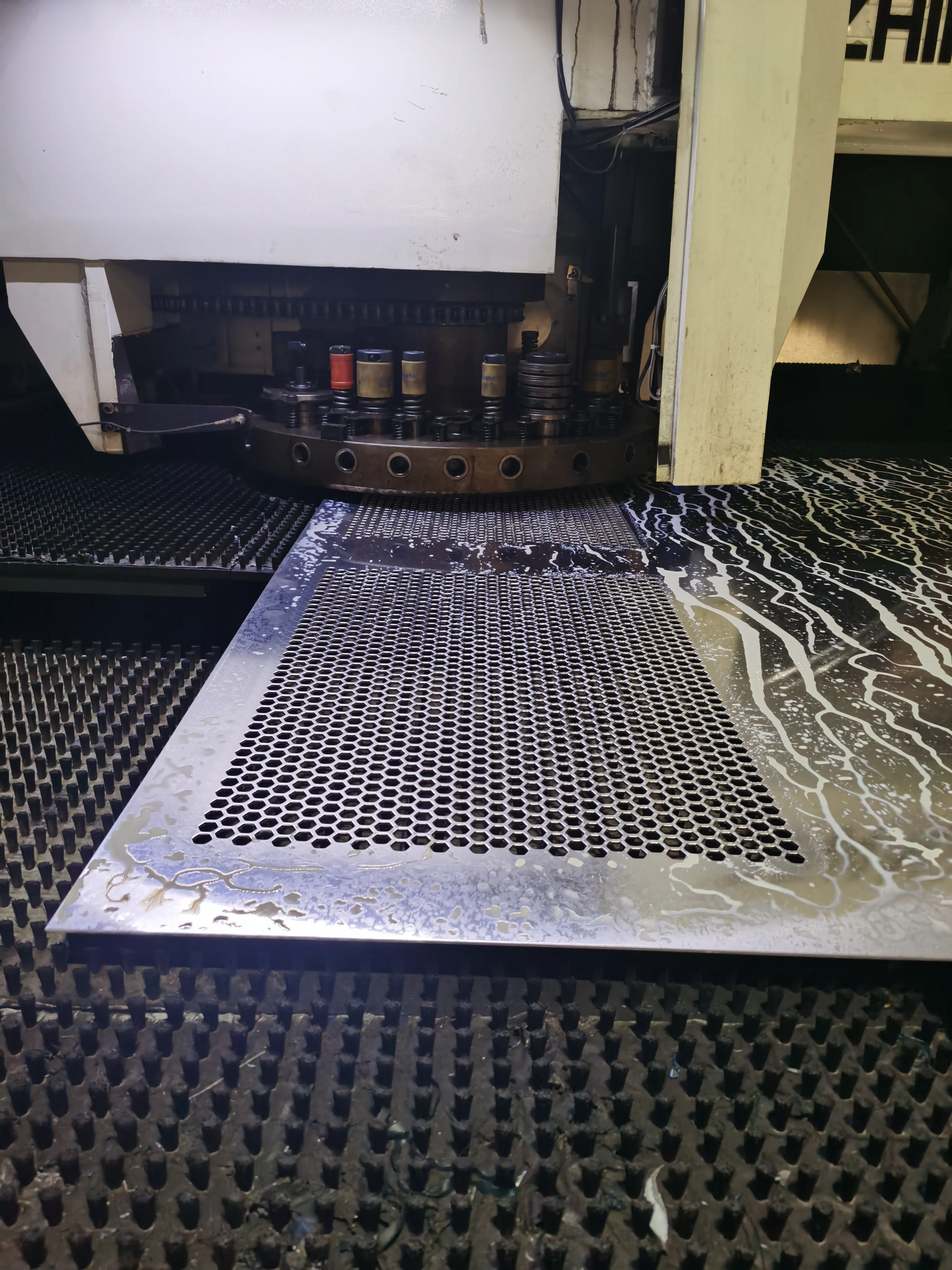 Support Customization Galvanized Perforated Metal Mesh / Stainless Steel Perforated Sheet / Aluminium Hole Punching Sheets