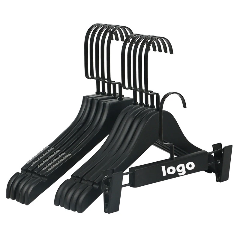 black Wooden hangers with logo  luxury hangers for clothing store non-slip hanger