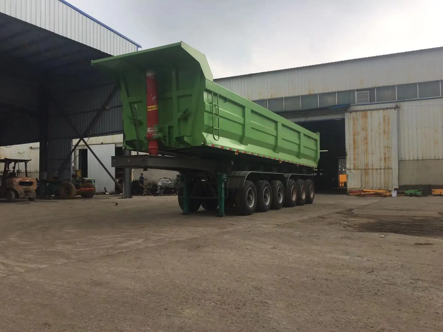 China low price high quality 6 axle 70 ton dump trailer tipper trailer price