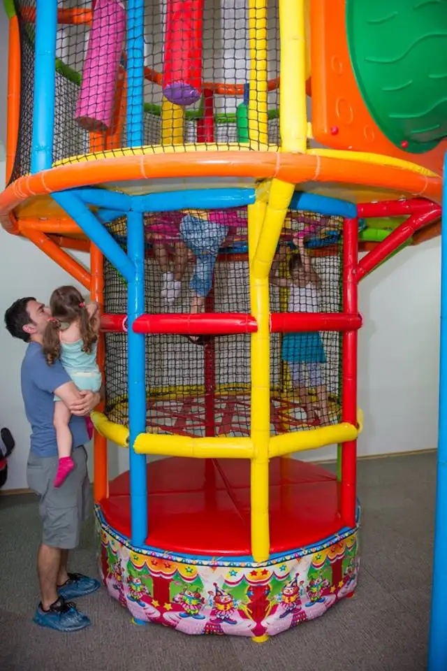 Funny Interactive Spider Tower With Tube Slide