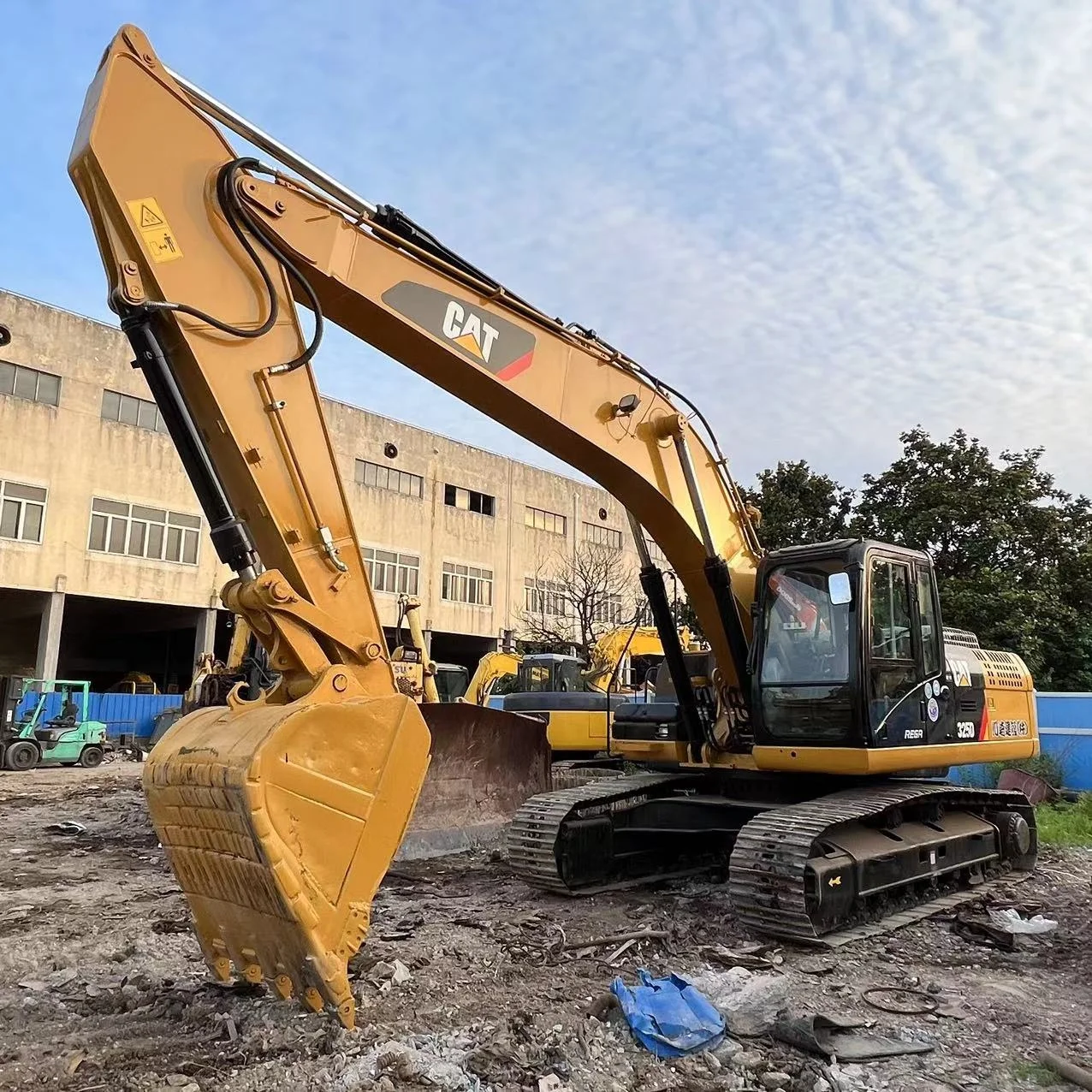 big caterpillar excavator 325D 330D 336D for sale in albania