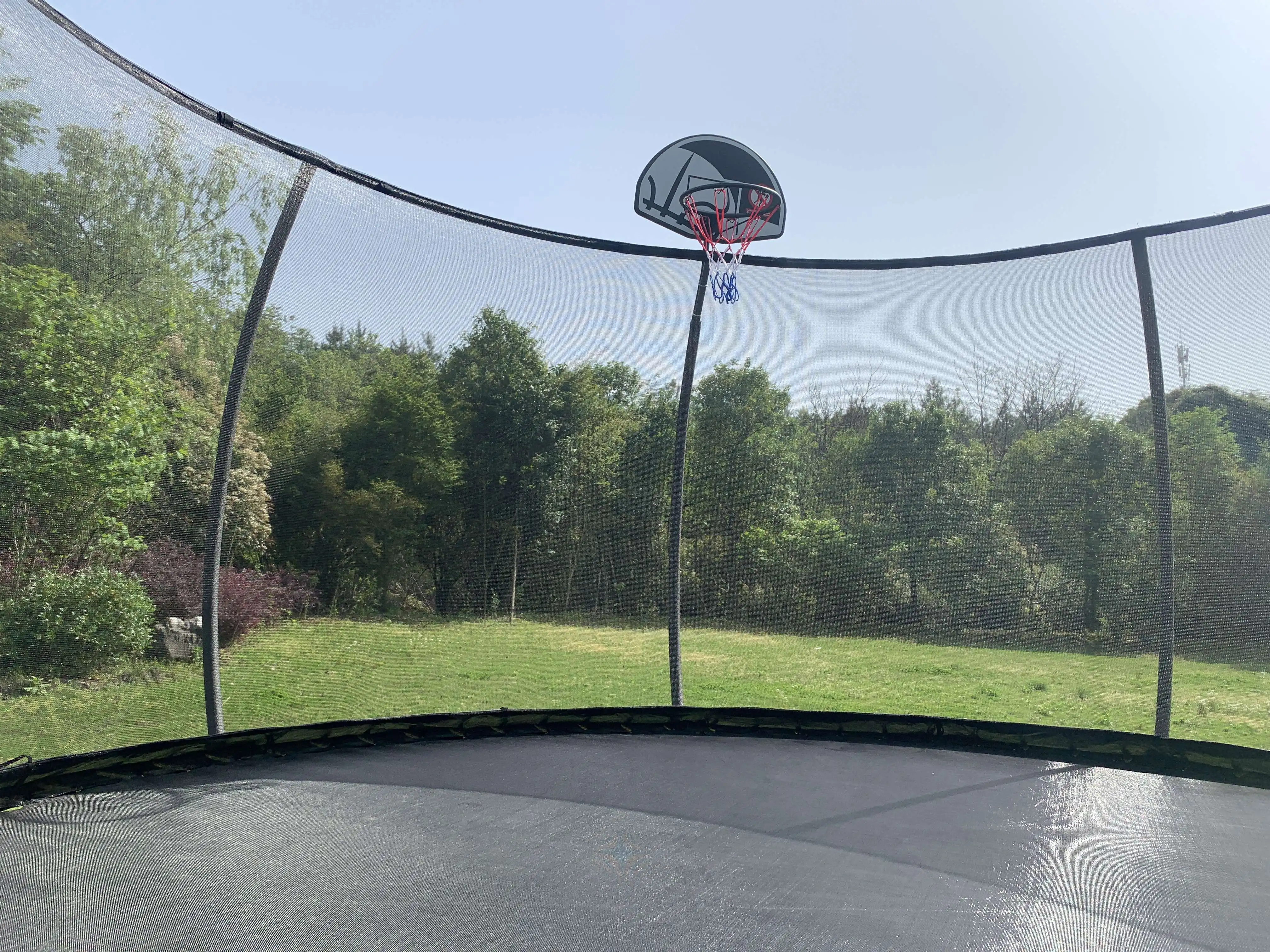 High Quality and Hot Sale 14 ft Round Trampoline Playground Trampolines with Protective Net