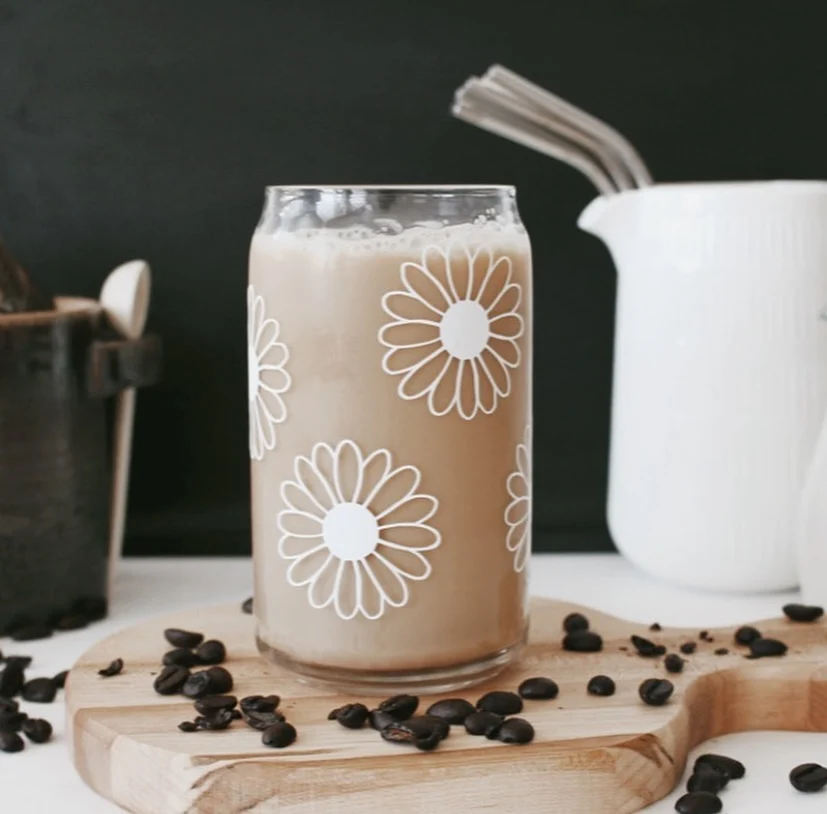 2022 Wholesale Custom 12oz 16oz Craft Different Sizes Drinking Beer Glass Cup Beer Mugs Like Beer Cans With Bamboo Lid