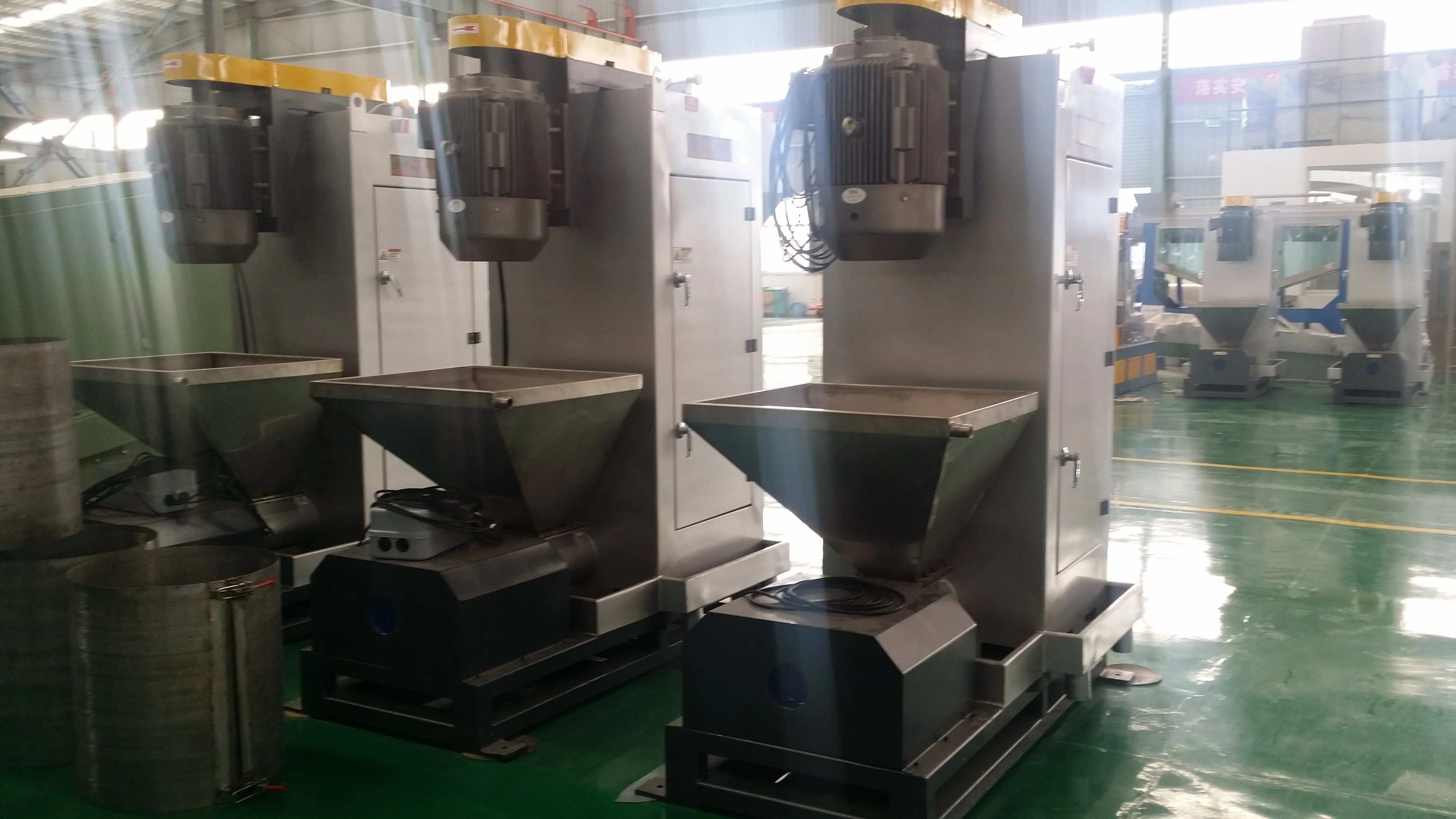 
Hot sale vertical plastic washing centrifugal dewatering dryer 