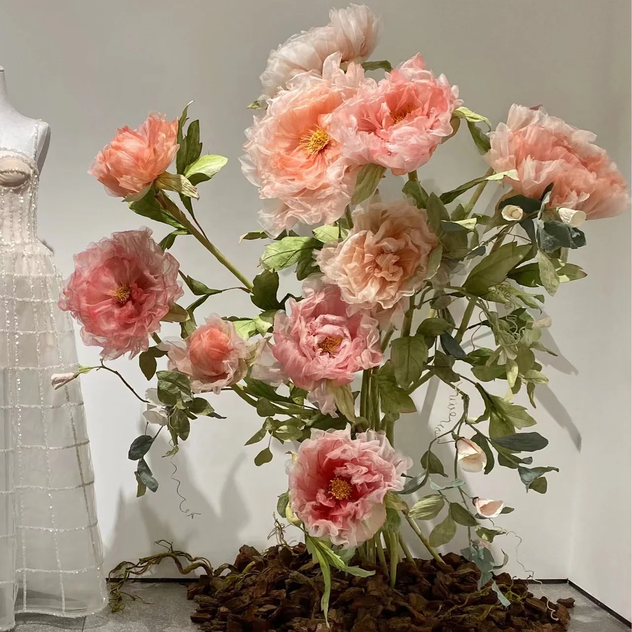 V96 Wedding decorations can accept customization automatic standing giant silk flower for party decoration