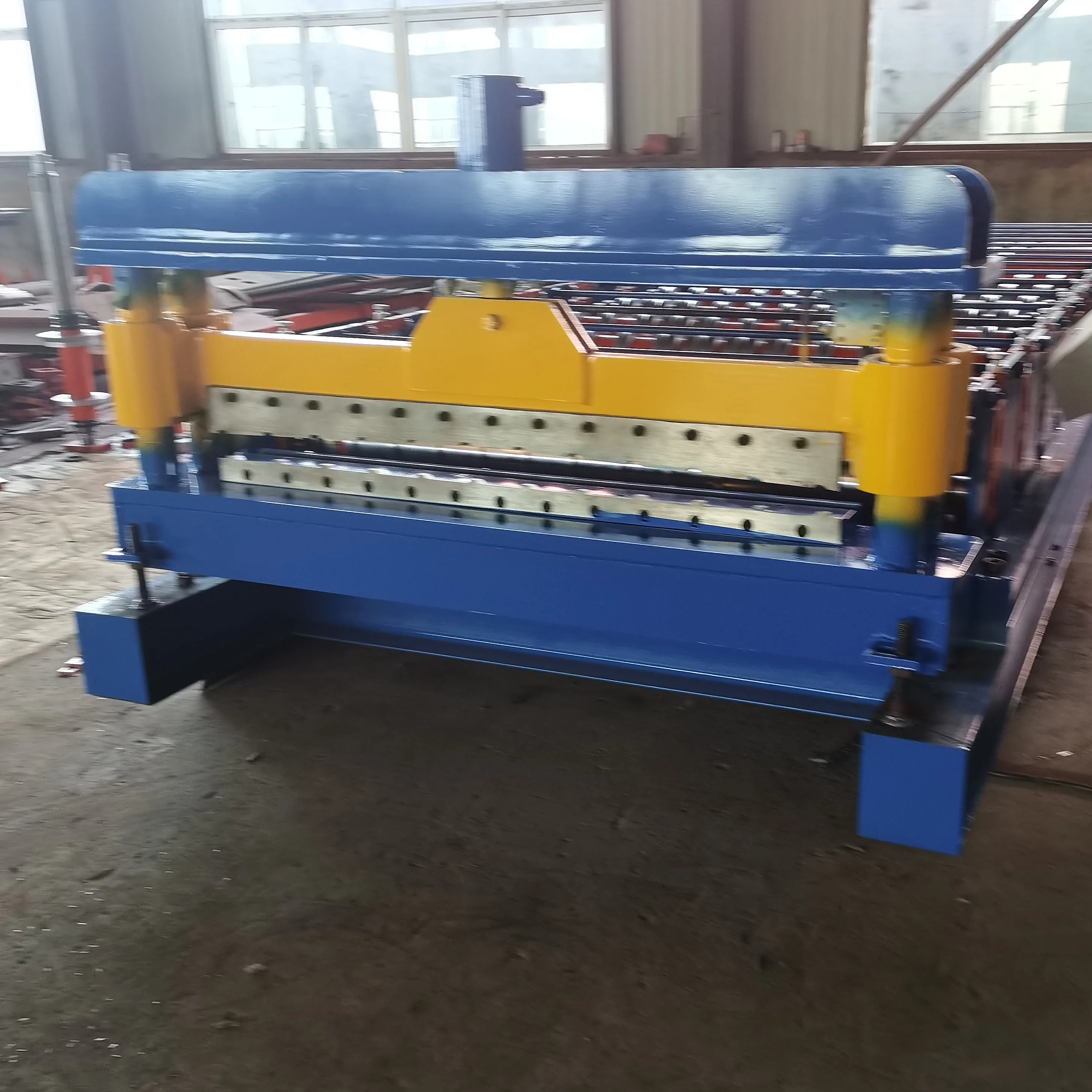 Hot Selling Quality Rib type roofing sheet roll forming machine