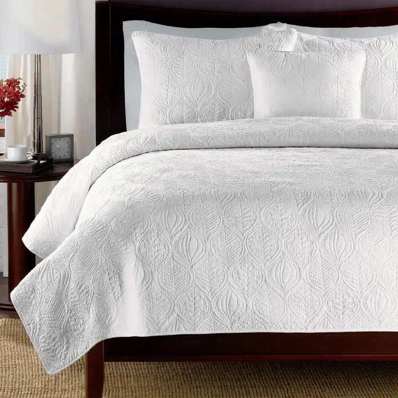 New 3pc Plaid Reversible Bedspread/Quilt Set Satin Coverlet set