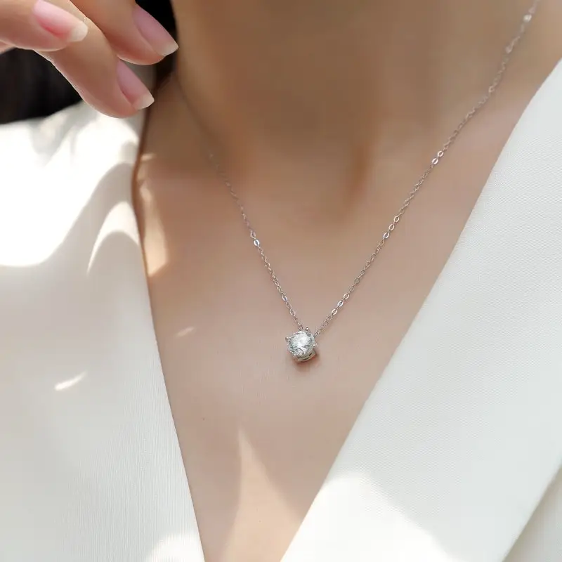 2024 Fashion Jewelry 925 Sterling Silver True Love Four prong Moissanite Pendant Necklace