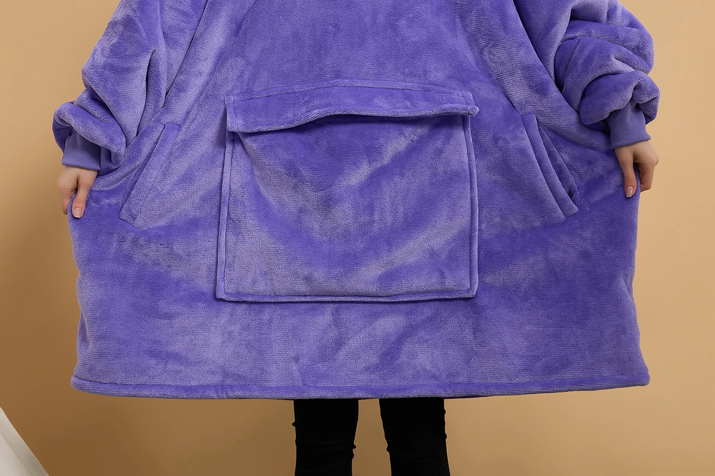 Factory oversized sherpa blanket with hood pocket and sleeves super soft warm fleece plush giant wearable blanket hoodie adult