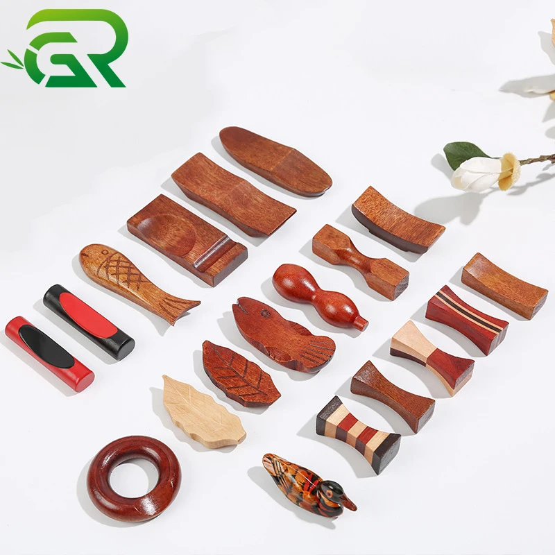 Hotel Solid Wooden Chopstick Stand Japanese Pillow Tableware Holder Wood Chopstick Spoon Rest