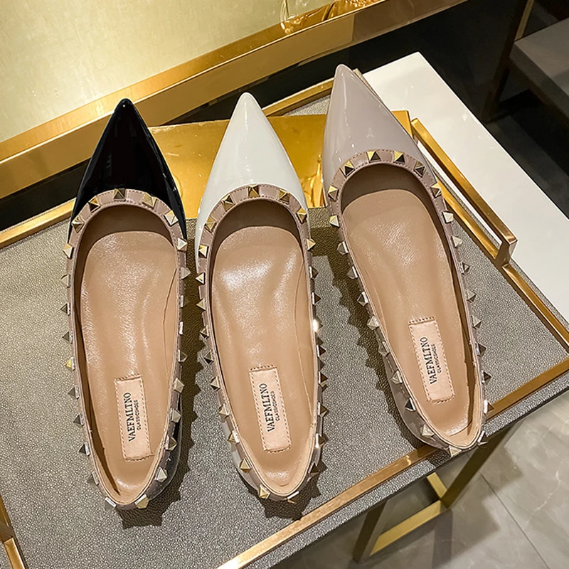 Women Rockstus Leather Bllet Flat Shoes Summer Classic Rivet Style Fancy Wholesale Lady Microfiber Sandal Shoes