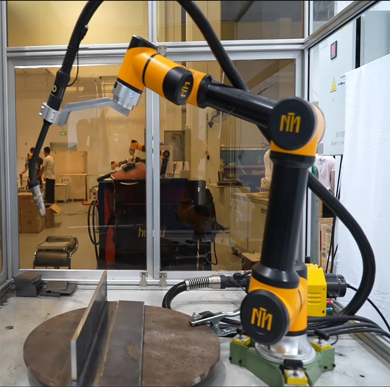 OEM Free Automatic Cobot Welding Robot Machine with 6 Axis Collaborative Robot Arm