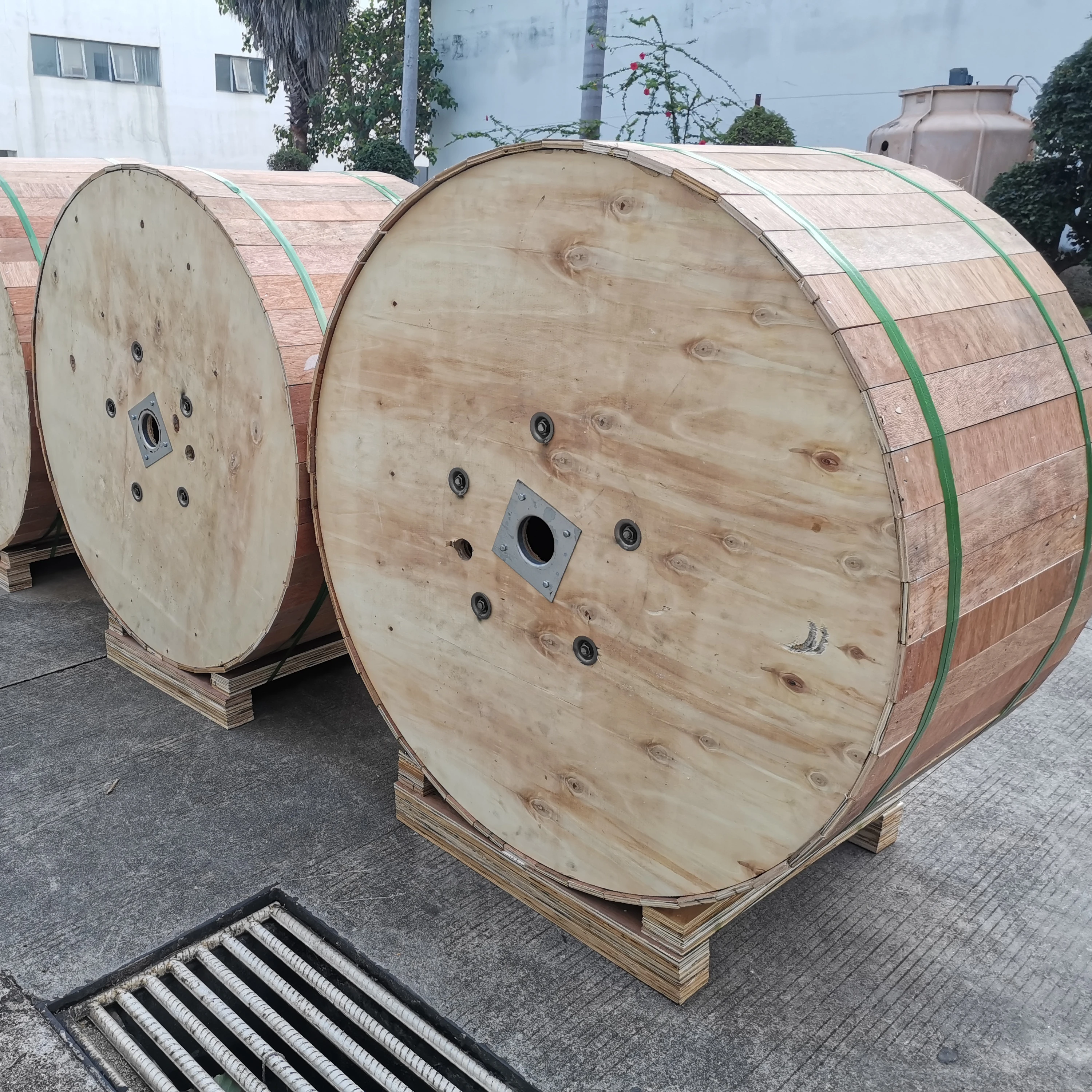 Shenzhen OEM All Dielectric Self Supporting Fiber Optic SM MM 8 12 24 48 Core Fiber Optic Span 100m ADSS Cable